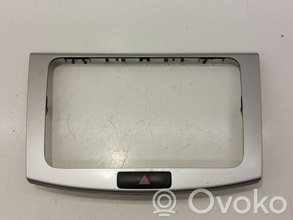 Volkswagen PASSAT CC Rămă unitate radio/GPS 