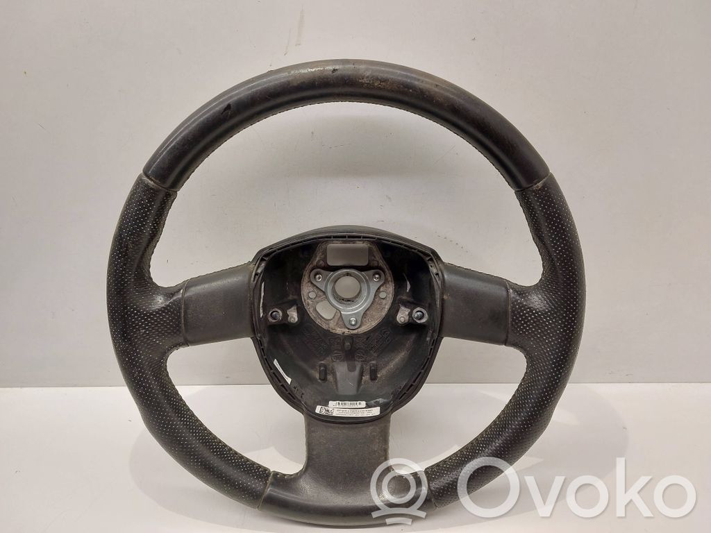 Audi A3 S3 8P Steering wheel 