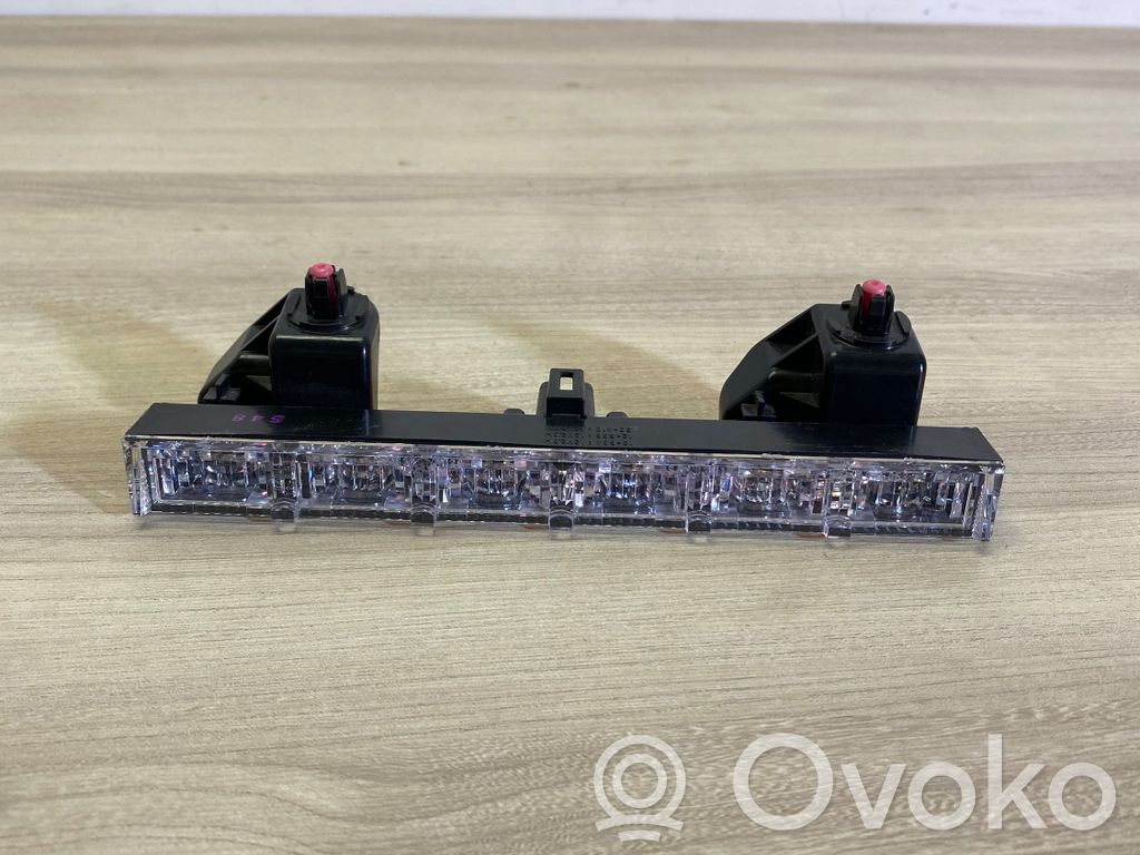Toyota Auris E180 Third/center stoplight 