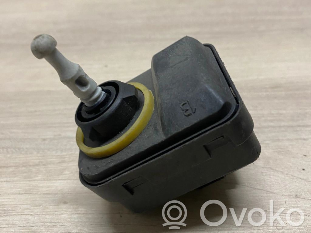Nissan Note (E11) Headlight level adjustment motor 