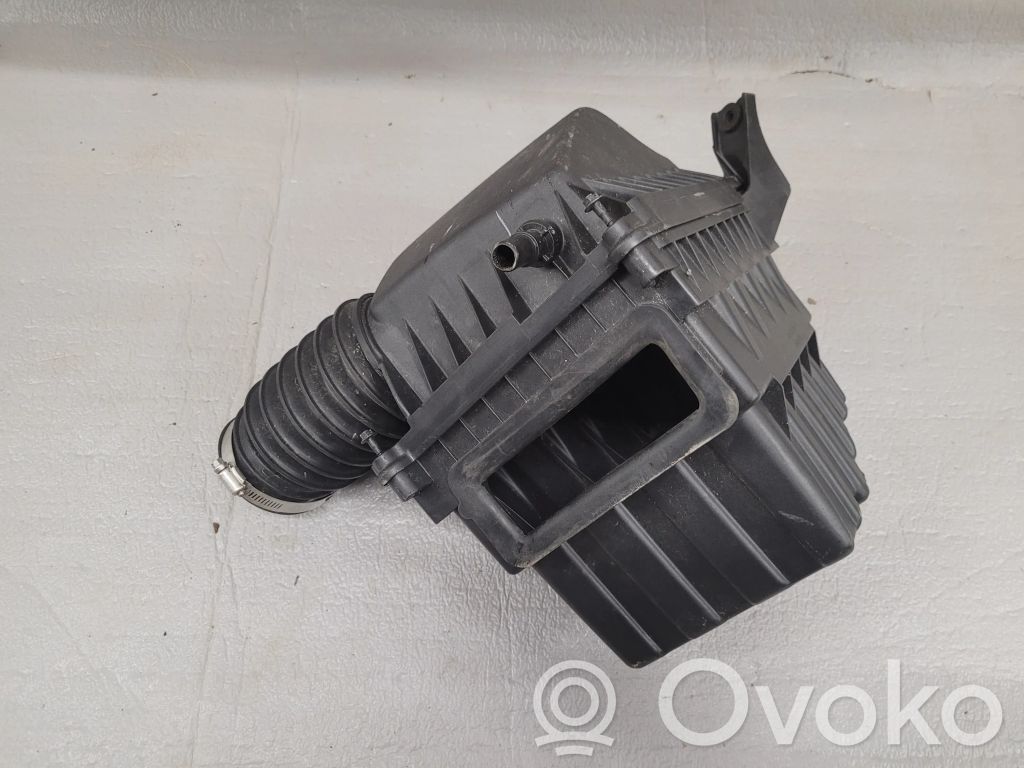 Air filter box   68188641AB,26601658
