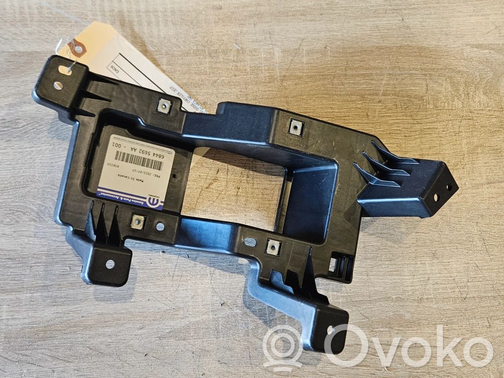 Chrysler Pacifica Fog light bracket 