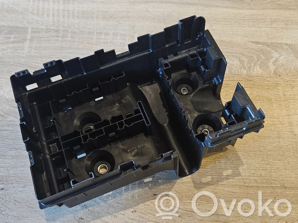 Chrysler Pacifica Fuse box set 
