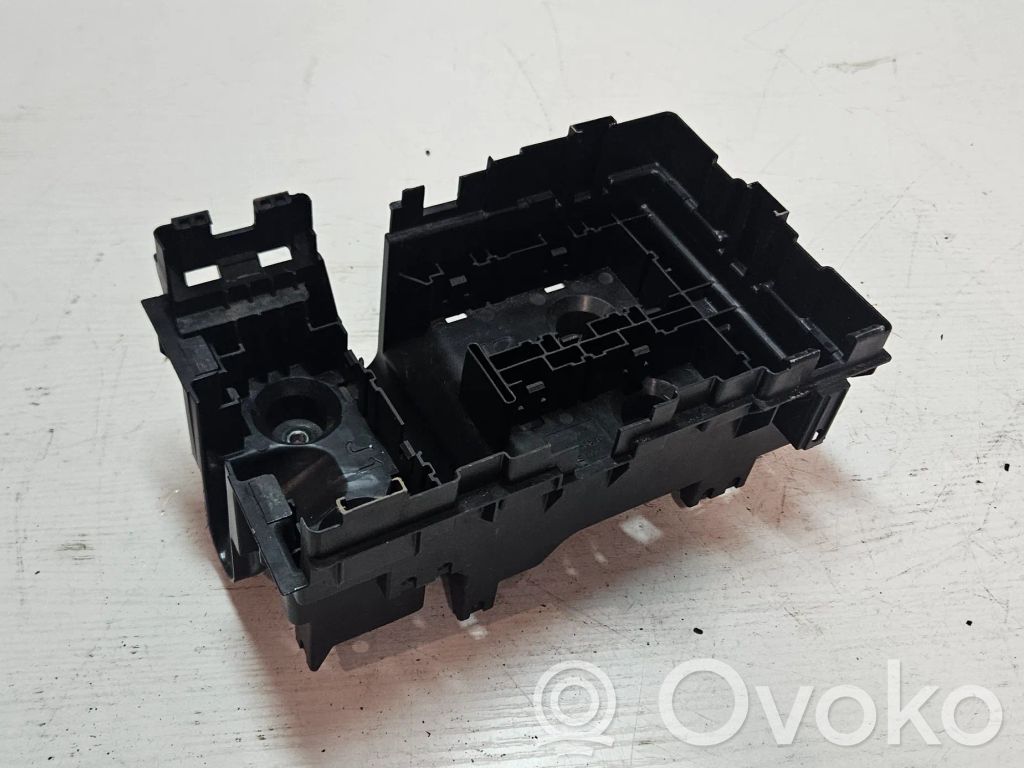 Chrysler Pacifica Fuse box set 