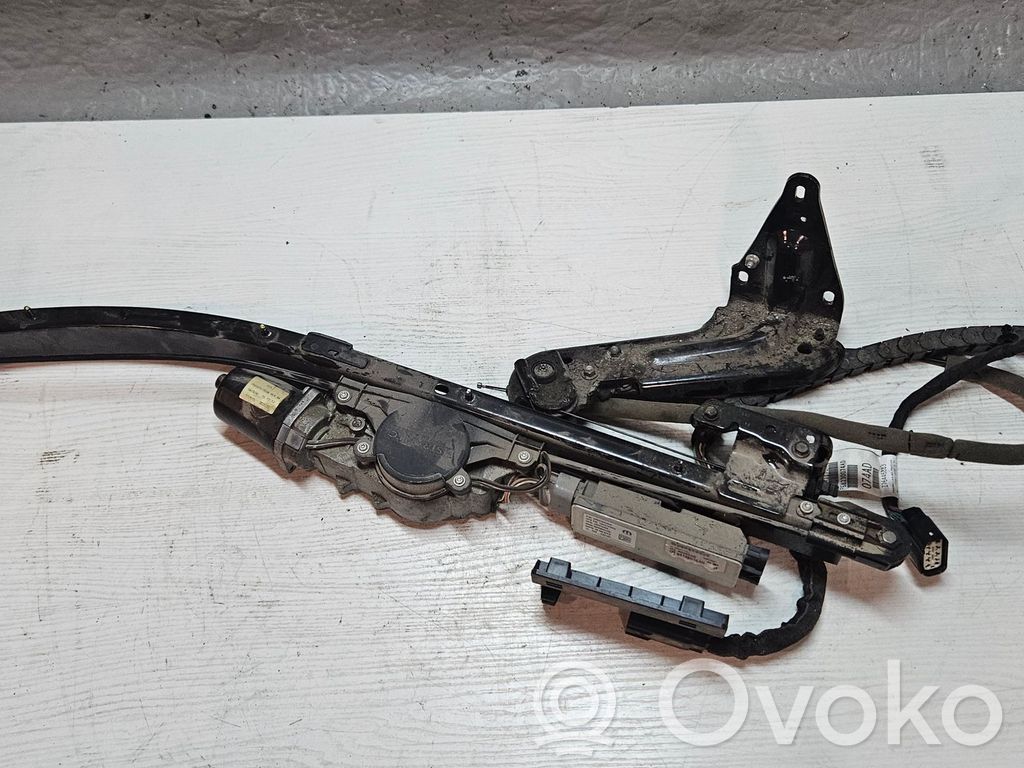 Chrysler Pacifica Sliding door motor 