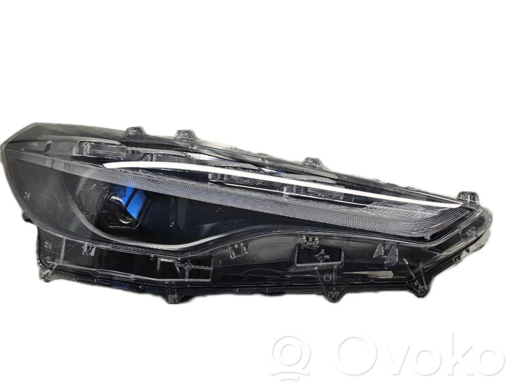 Toyota Corolla Cross Lampa przednia 