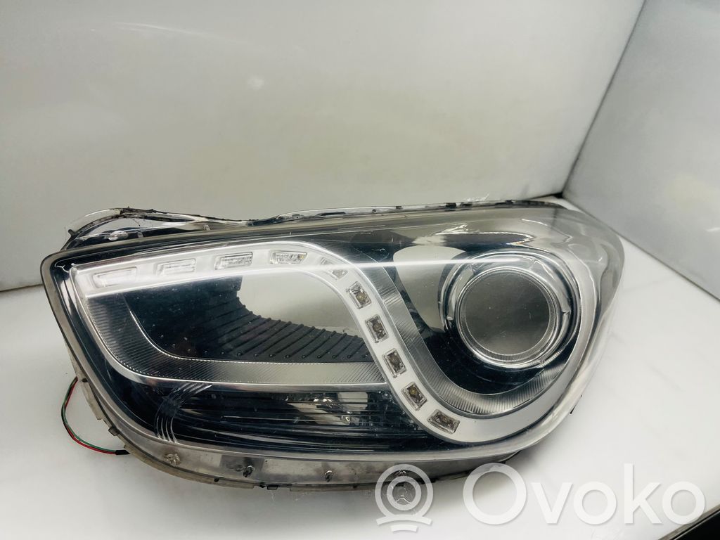 Hyundai i40 Priekinio žibinto detalė 