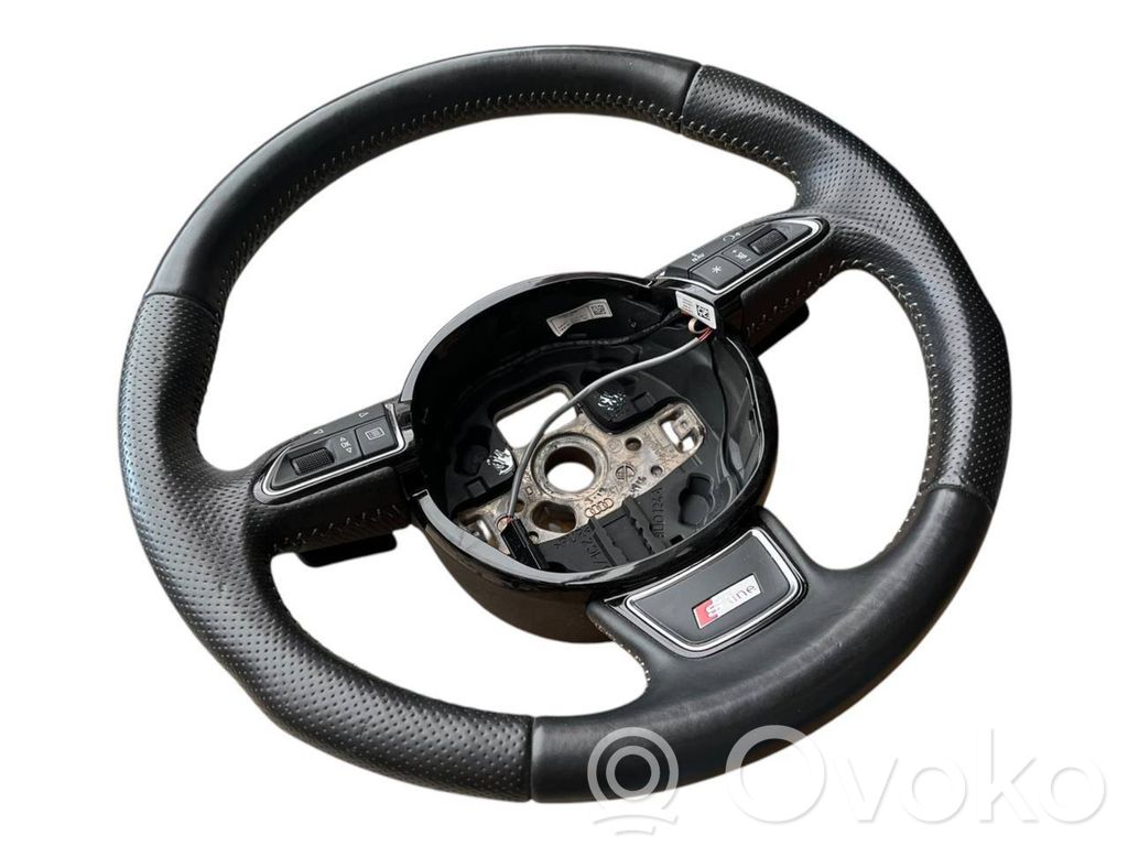 Audi Q3 8U Steering wheel 