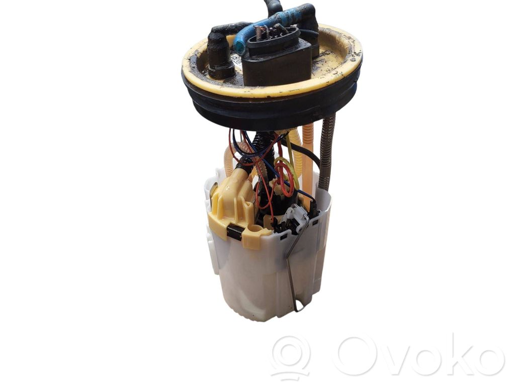 Volkswagen Multivan T6 Bomba interna de combustible 