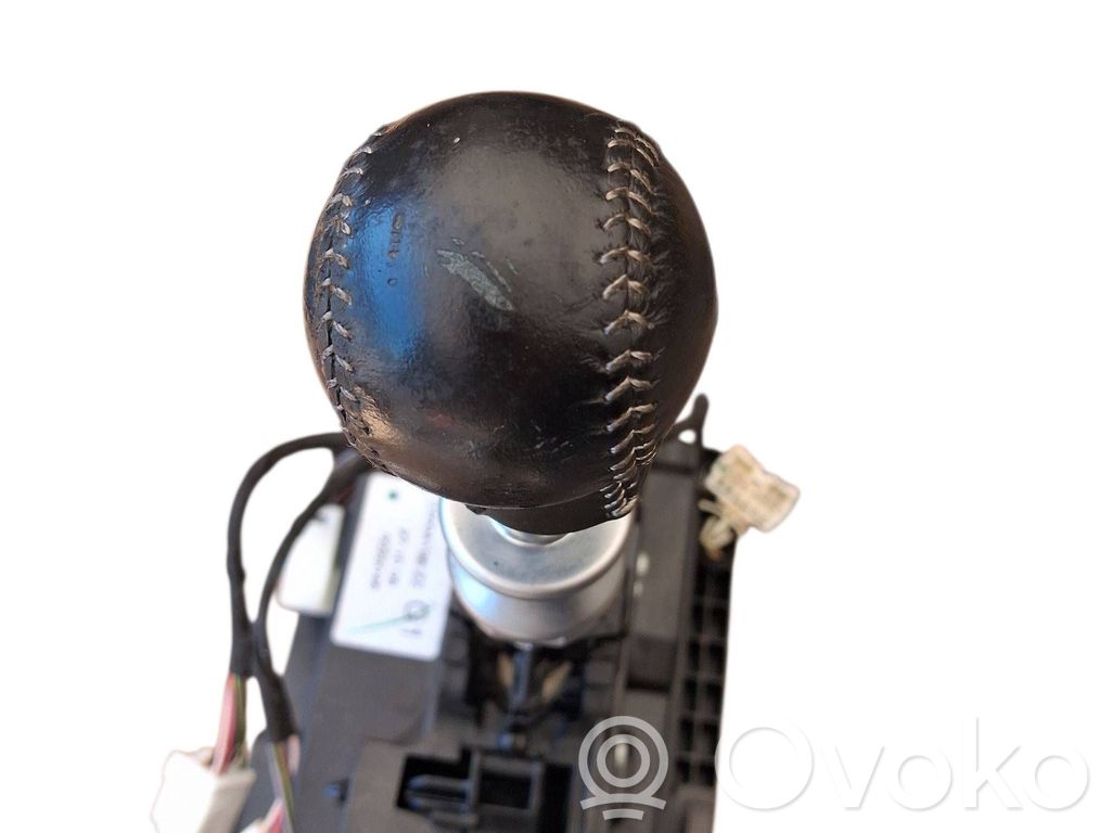 Mitsubishi Lancer Evolution X Gear shifter/selector 