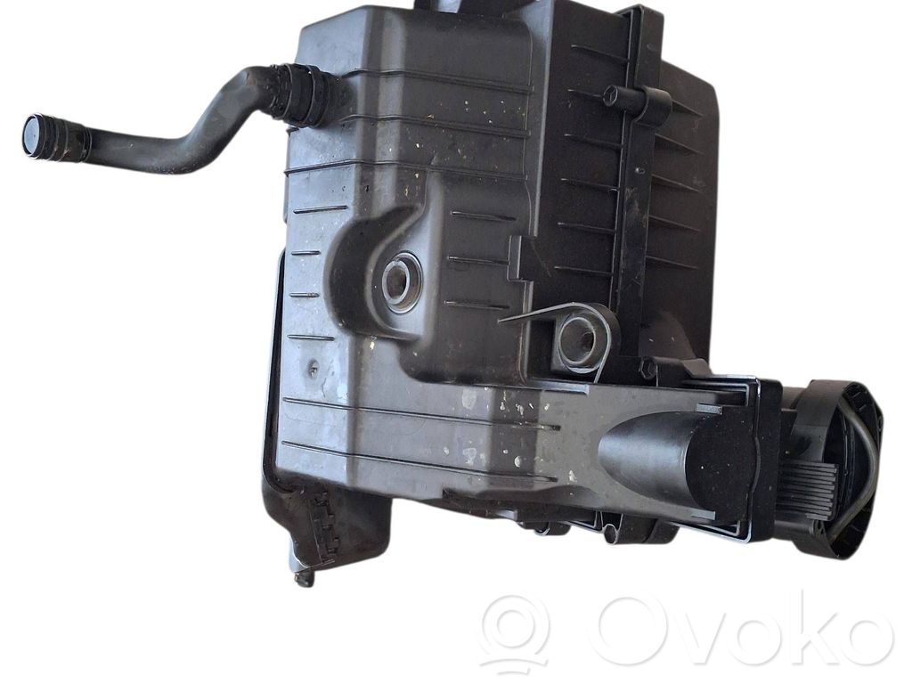Volkswagen PASSAT B8 Obudowa filtra powietrza 