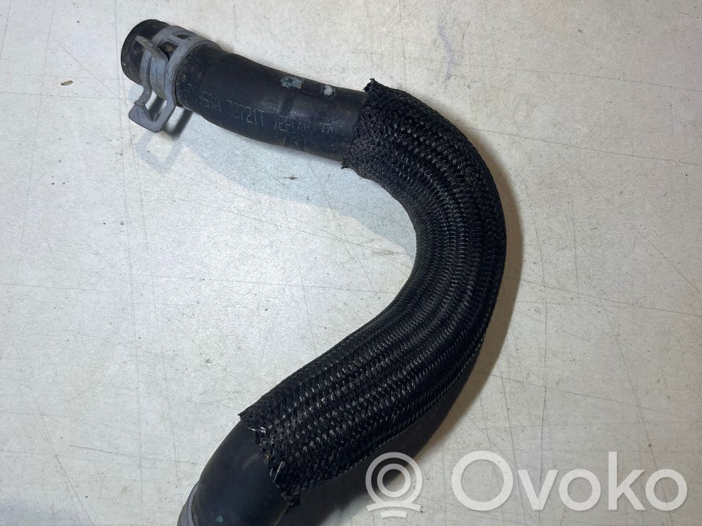 Engine coolant pipe/hose   38721T
