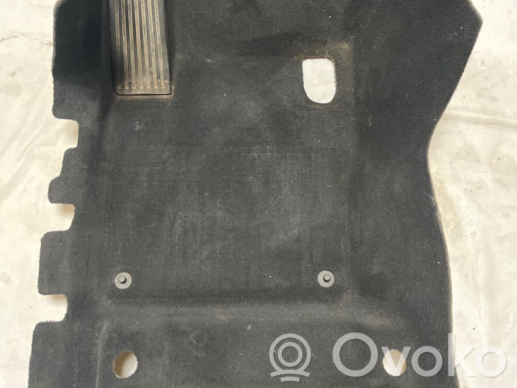 Volvo XC60 Wykładzina podłogowa przednia 