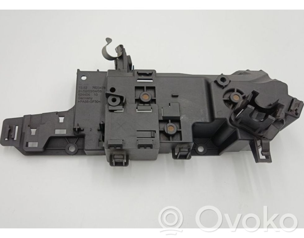 BMW X3 F25 Alte piese compartiment motor 