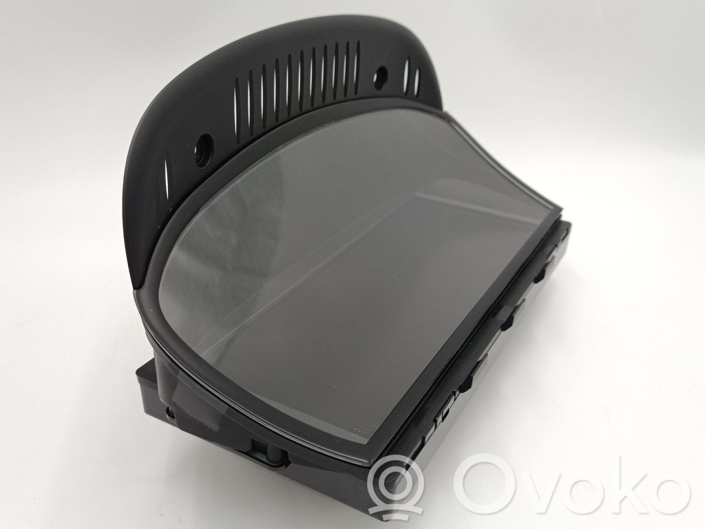 Bildschirm / Display / Anzeige   65829151979,9151979