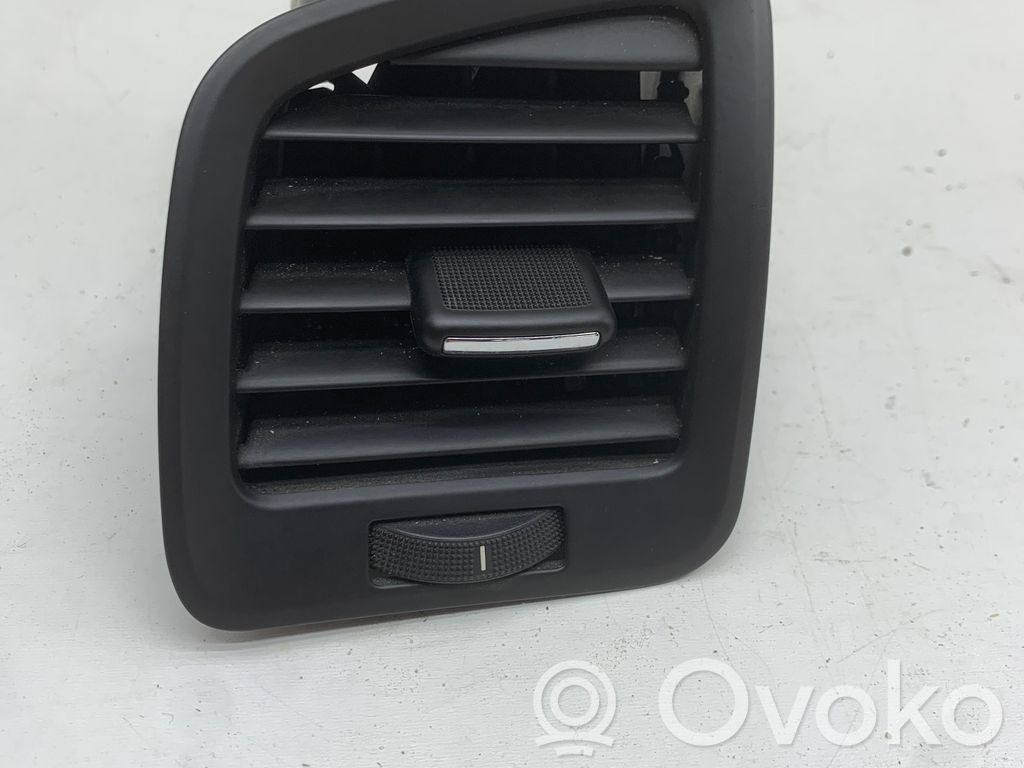 Opel Insignia A Grilă ventilație/ramă laterală bord 