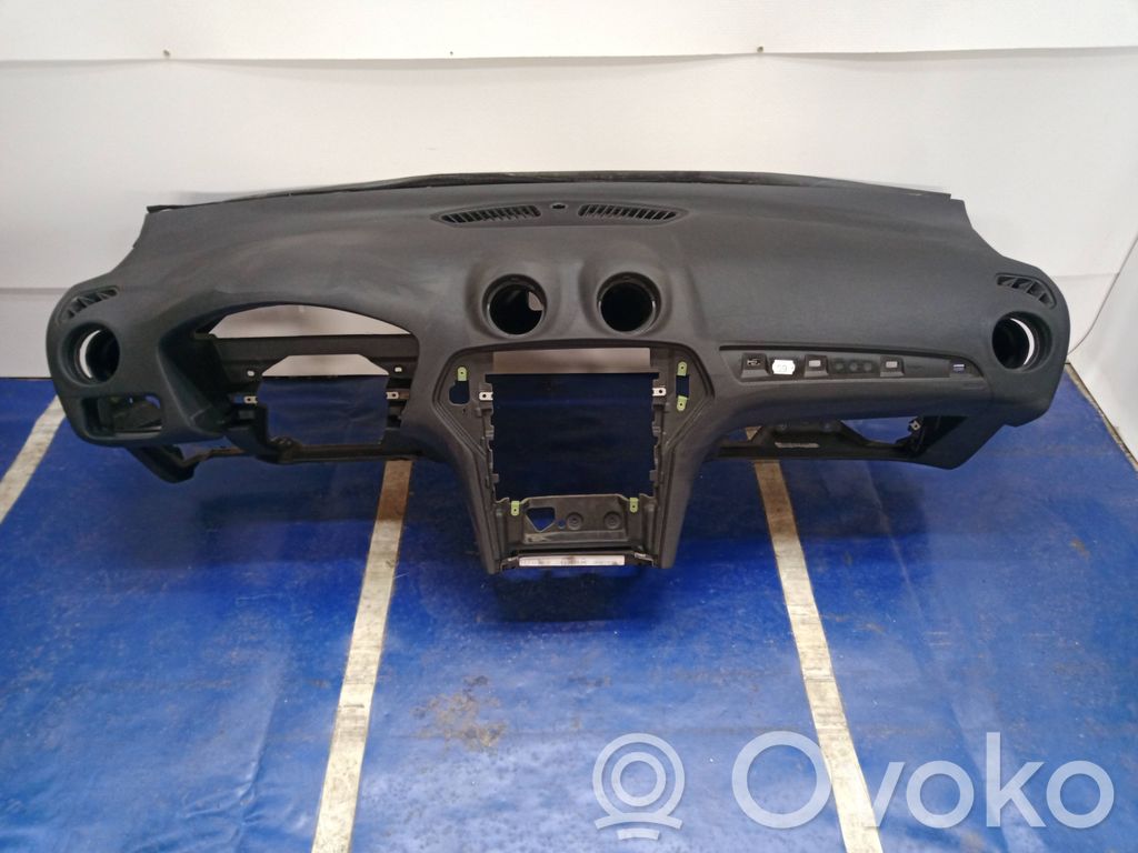 Ford Mondeo MK IV Deska rozdzielcza 