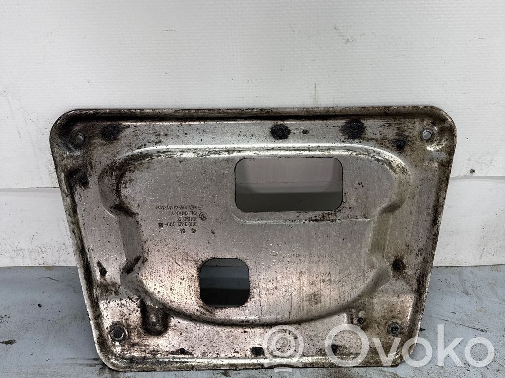 Engine splash shield/under tray   3412099,10119017