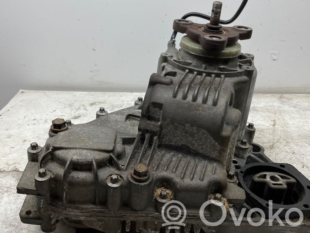 BMW X3 E83 Gearbox transfer box case 