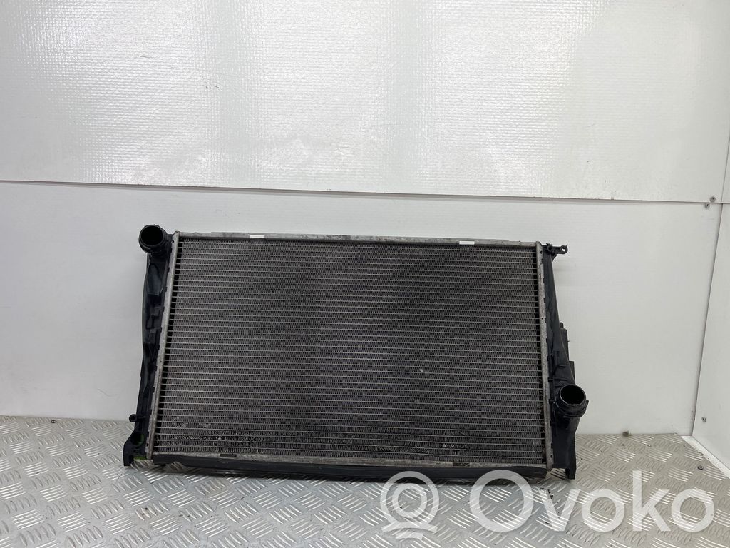 BMW 3 E90 E91 Aušinimo skysčio radiatorius 