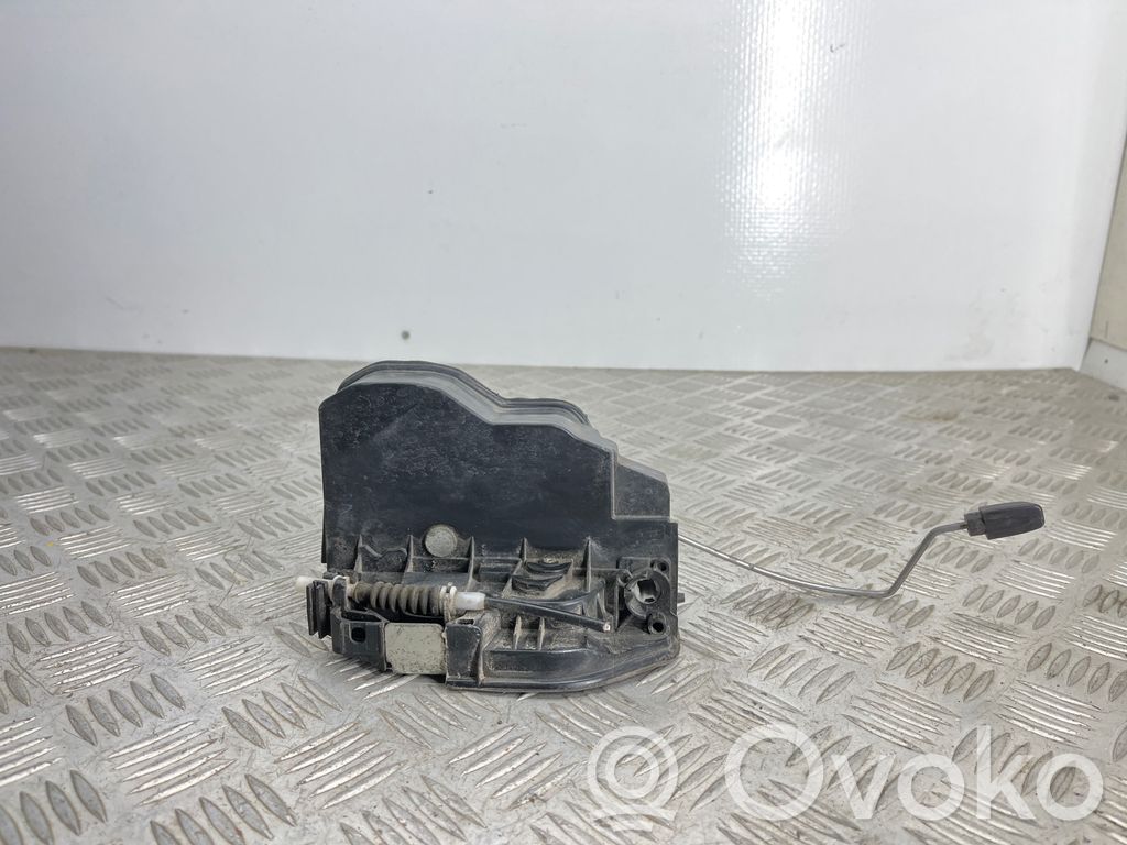 BMW X3 E83 Front door lock 