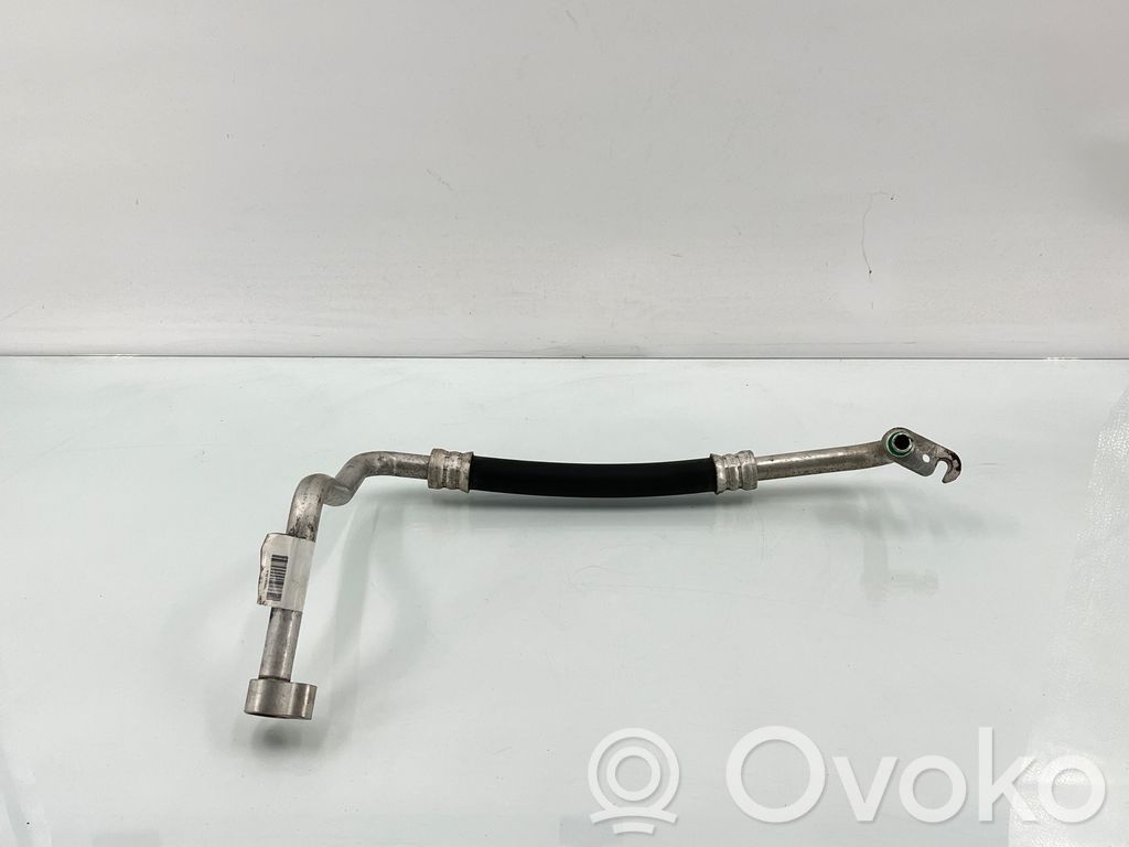 Tesla Model S Ilmastointilaitteen putki (A/C) 