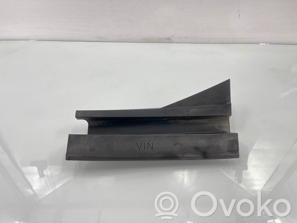 Muu moottoritilan osa   4M0805700A