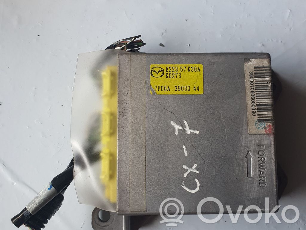 Mazda CX-7 Airbag control unit/module 