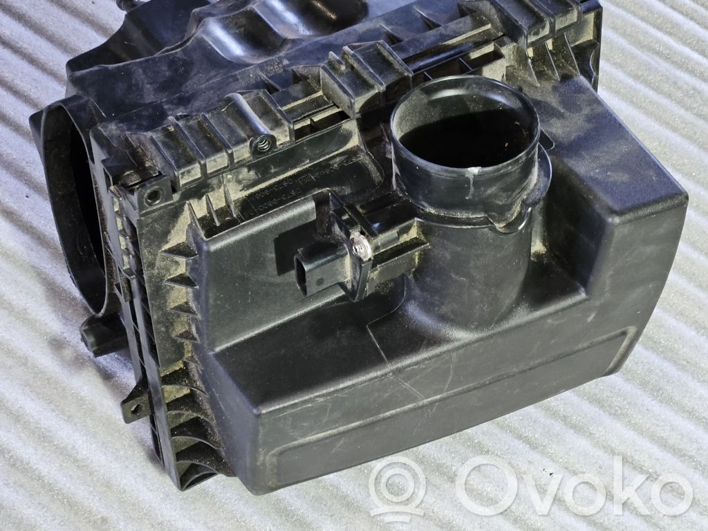 Ford Fusion II Air filter box 