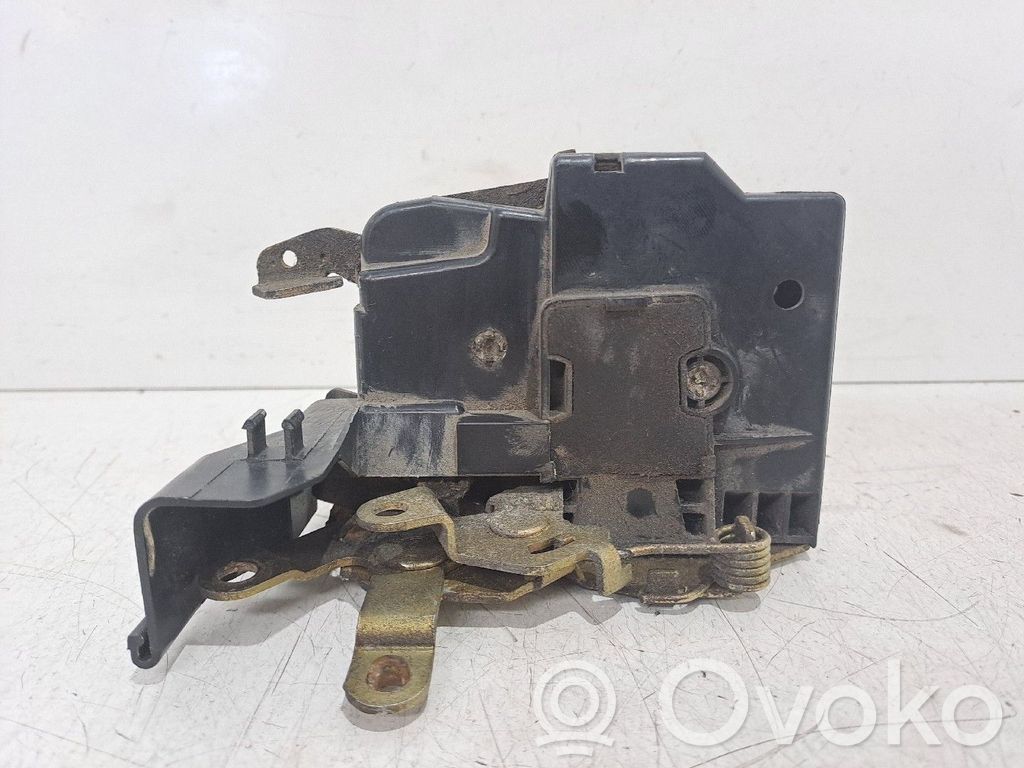 Rear door lock   19065711
