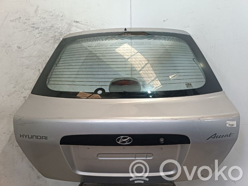 Hyundai Accent Puerta del maletero/compartimento de carga 