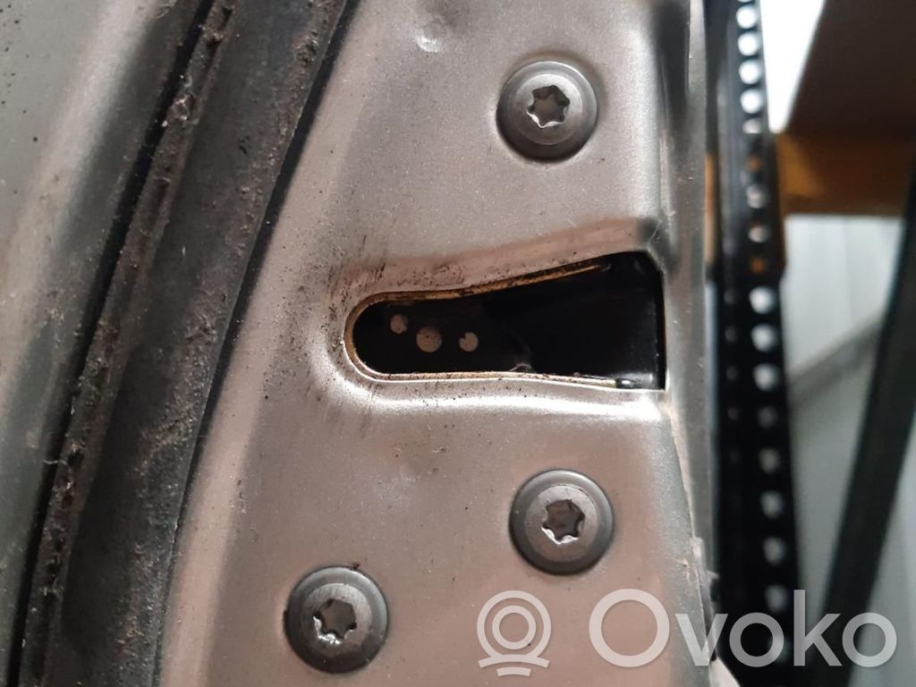Toyota Corolla Verso E121 Galinės durys 