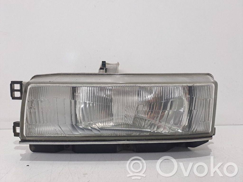 Toyota Corolla E90 Headlight/headlamp 