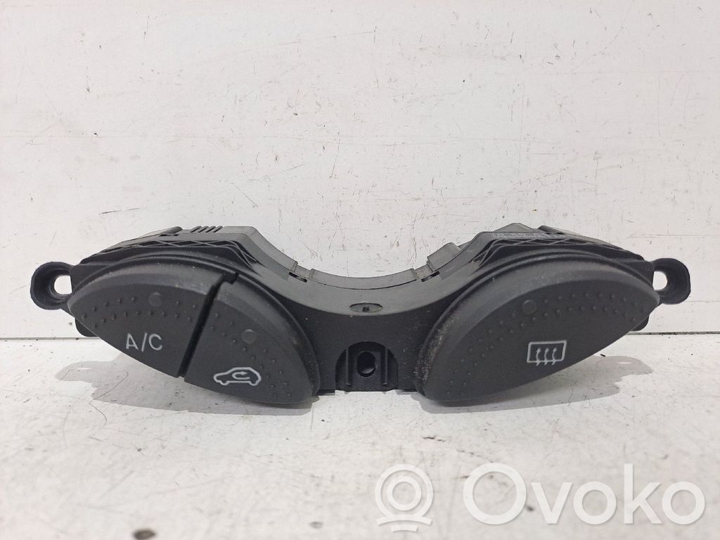 Sonstige Steuergeräte / Module   YS4T19A945BA