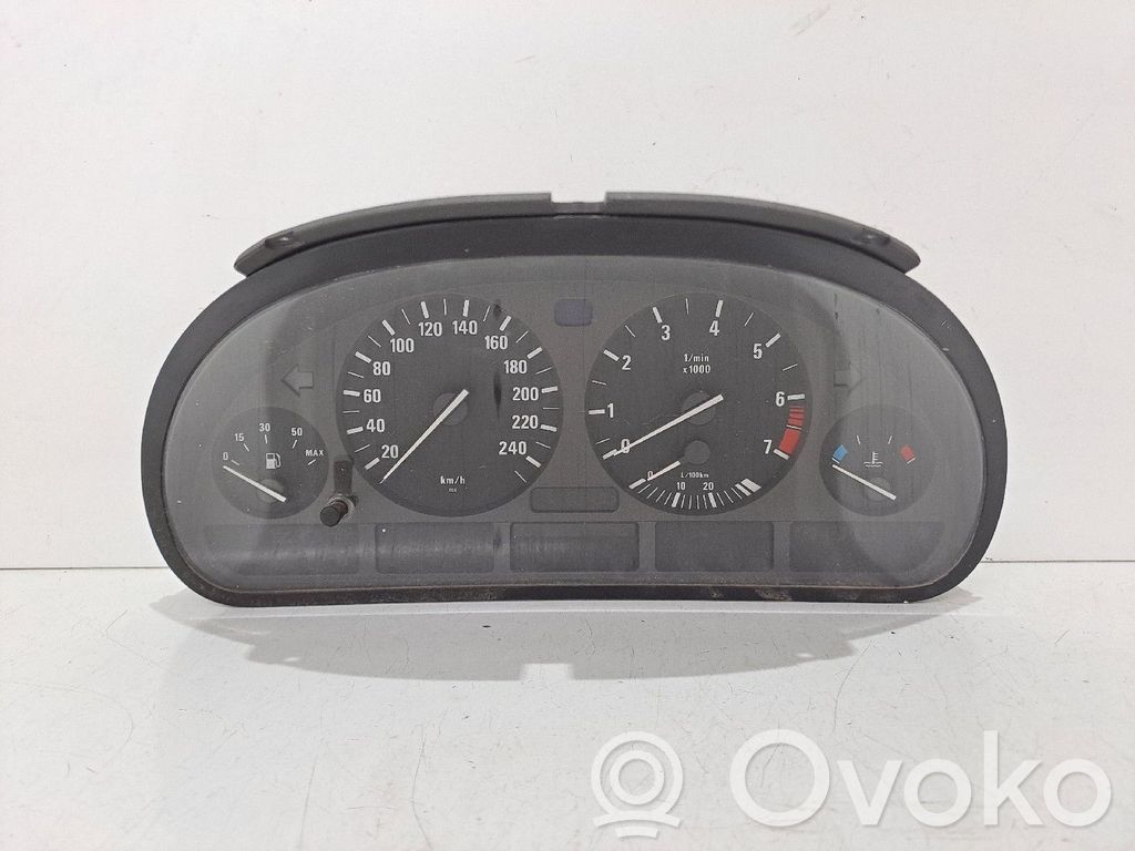 Geschwindigkeitsmesser Cockpit   62118372359,110008735025