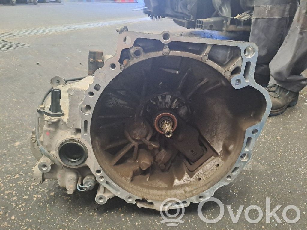 Manual 5 speed gearbox