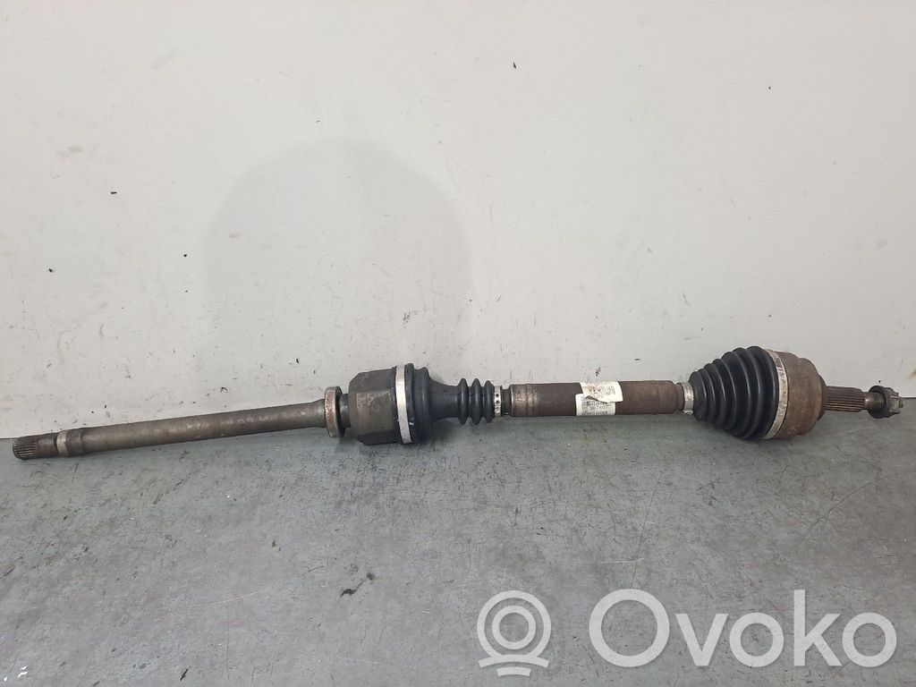 Etuvetoakseli   8200387407