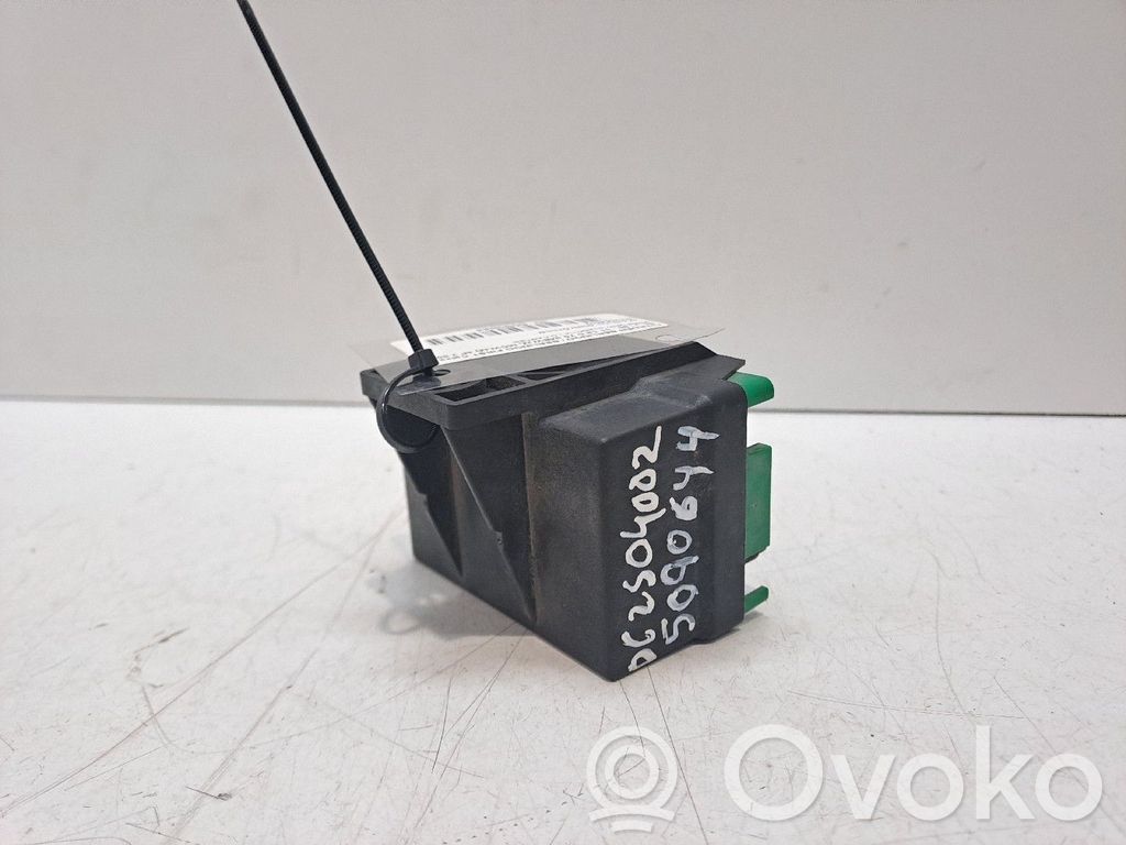 Muut ohjainlaitteet/moduulit   51299011A