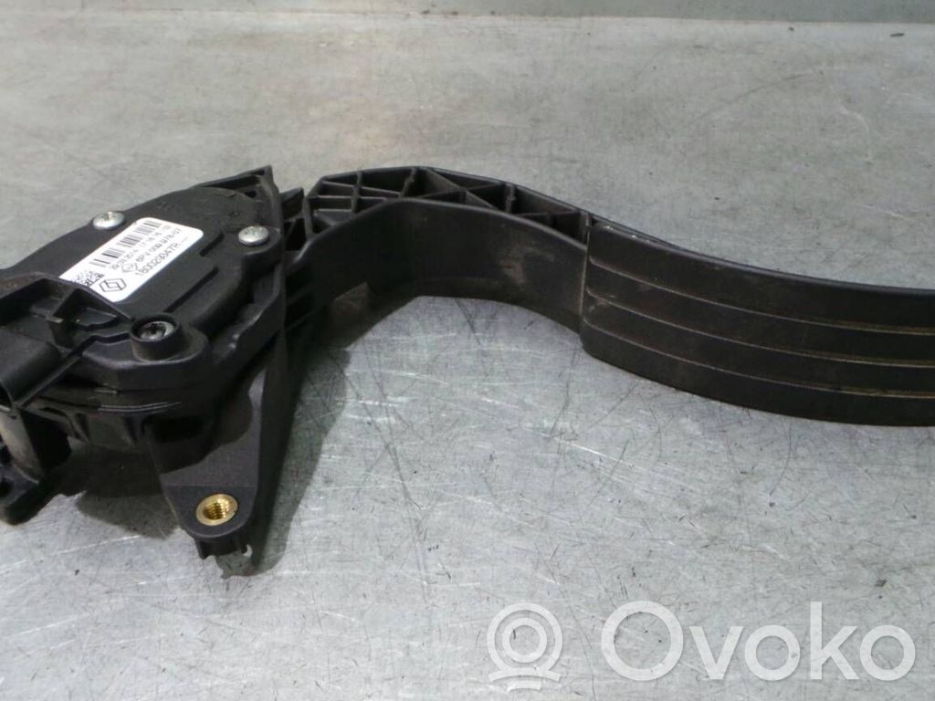 Renault Captur Accelerator throttle pedal 