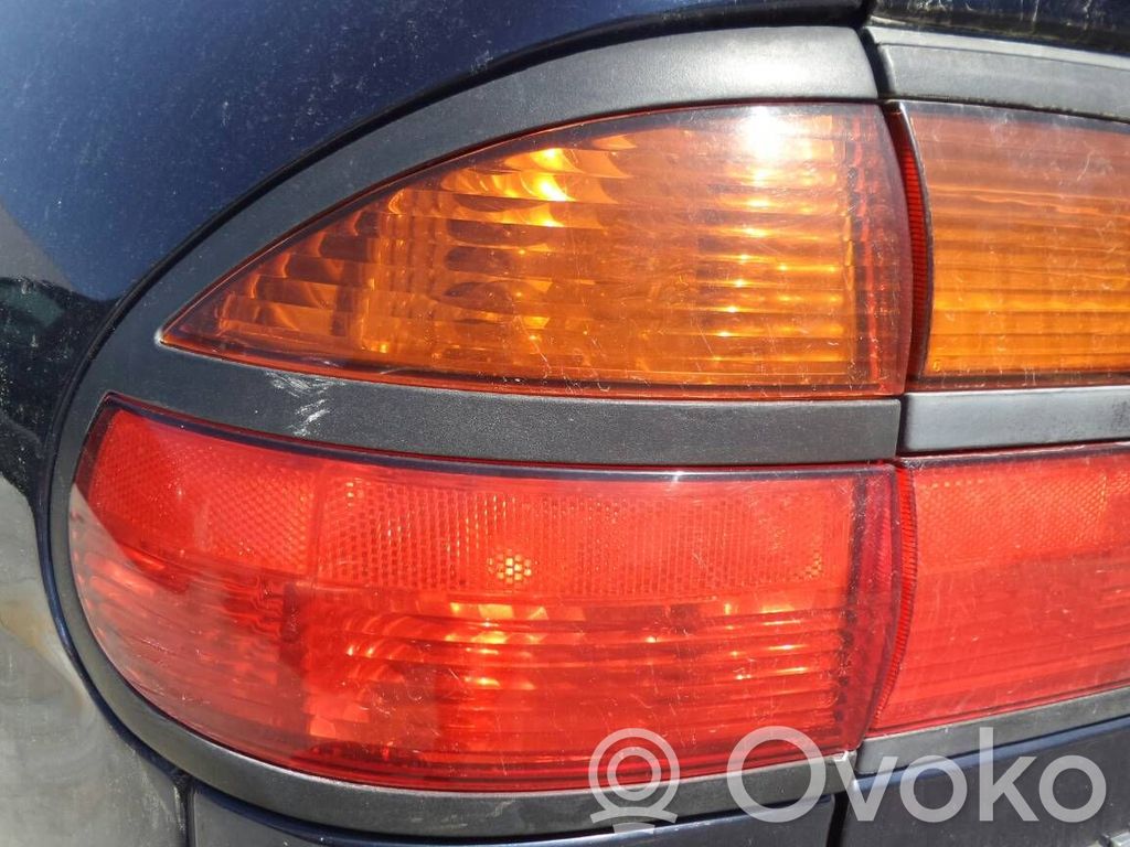 Renault Laguna I Lampy tylnej klapy bagażnika 