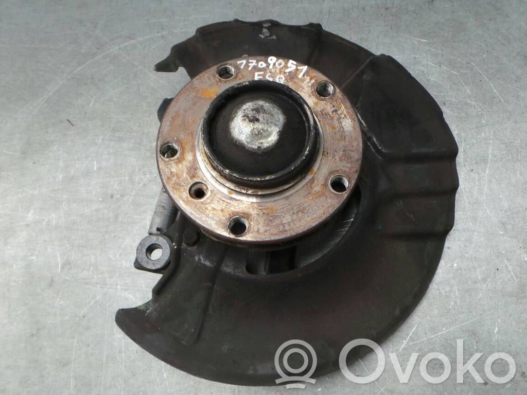 BMW 3 E36 Front wheel hub spindle knuckle 