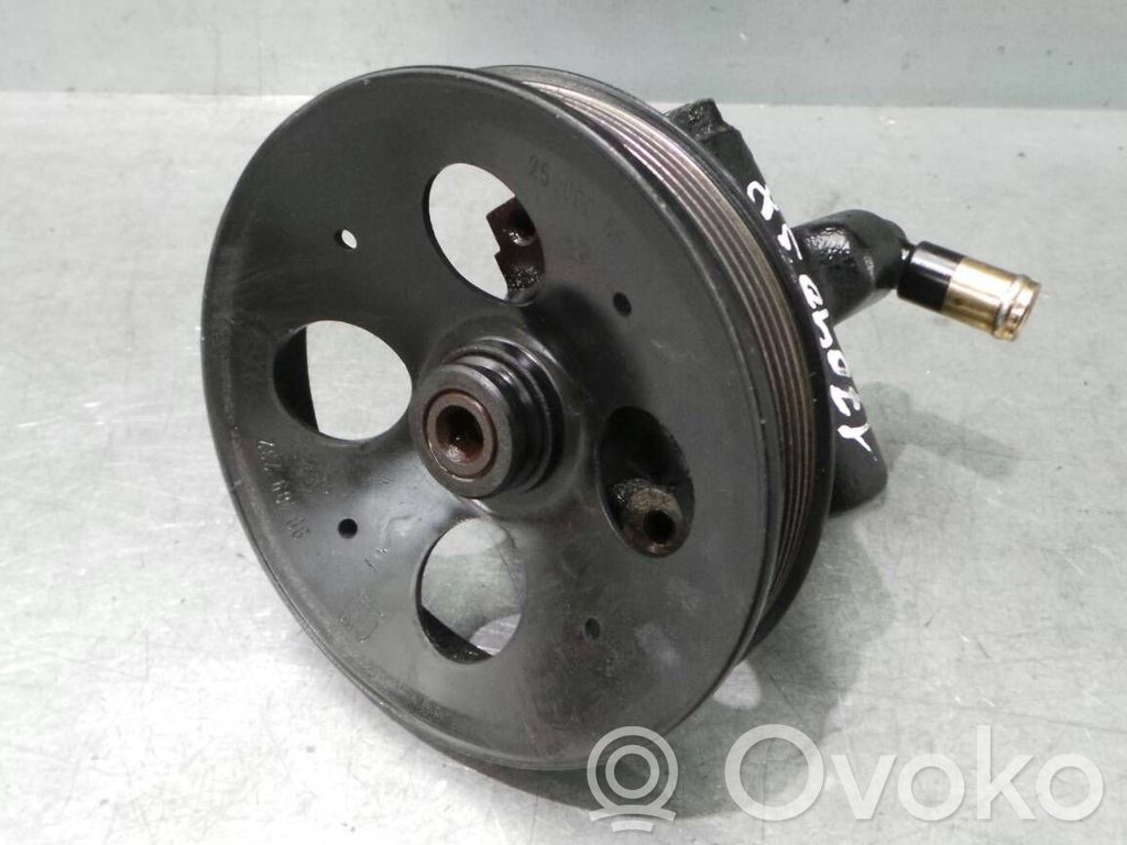 Opel Astra F Power steering pump 