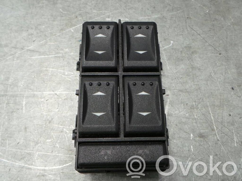 Ford Mondeo Mk III Electric window control switch 