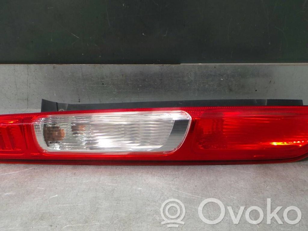 Ford Focus Takaluukun takavalot 