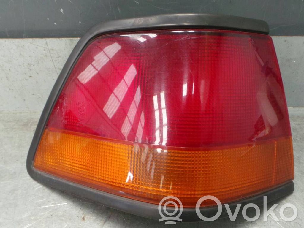 Daewoo Espero Galinis žibintas dangtyje 