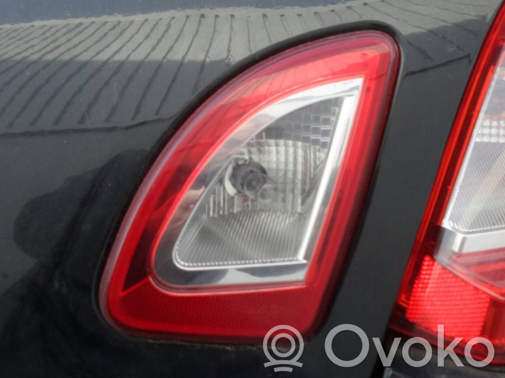 Renault Twingo II Takaluukun takavalot 