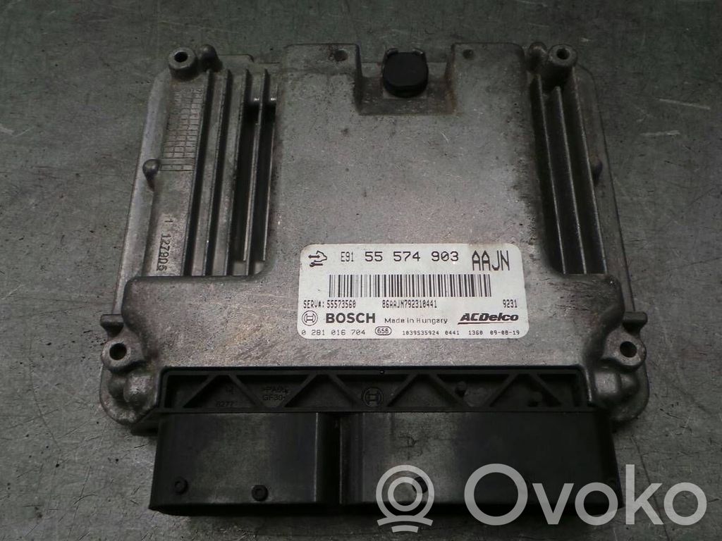 Moottorin ohjainlaite/moduuli   55574903AAJN,0281016704,1811029