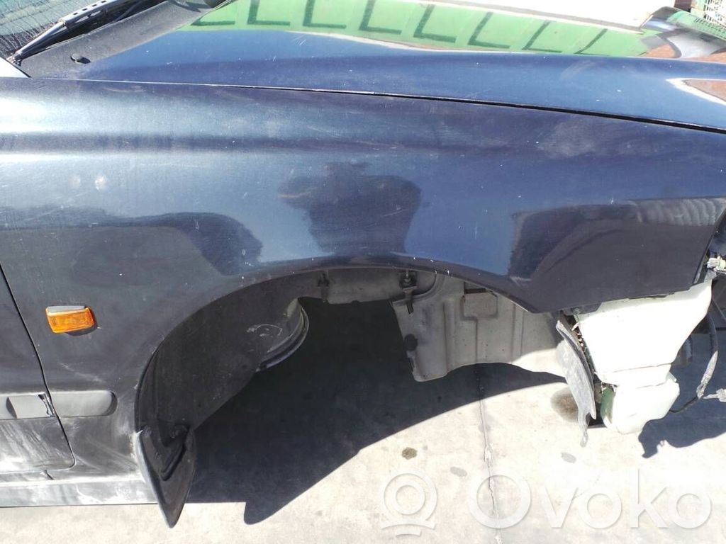 Volvo S40, V40 Крыло 