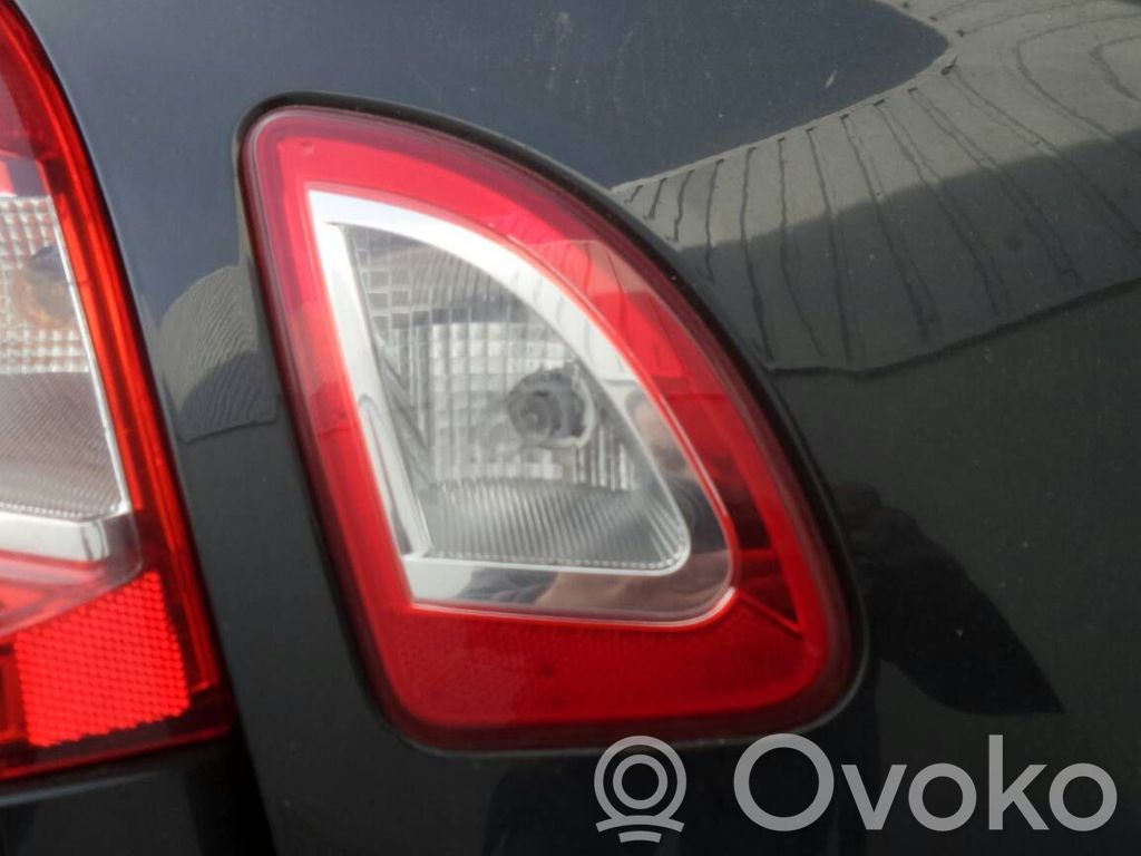 Renault Twingo II Takaluukun takavalot 