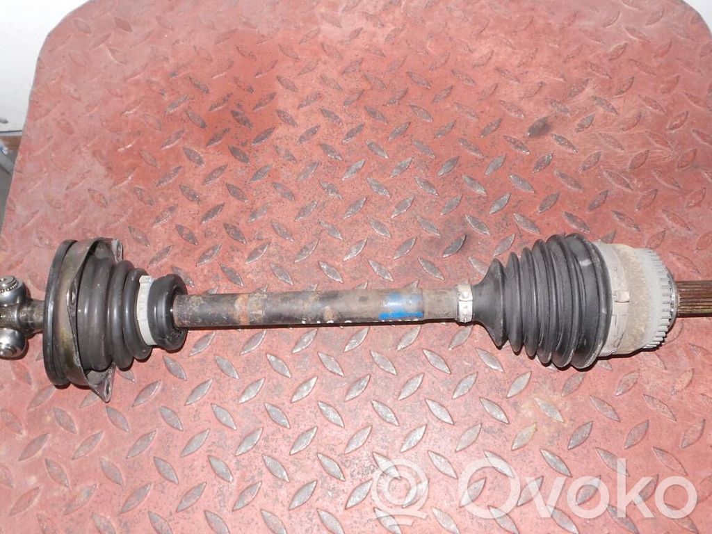 Volvo S40, V40 Передняя полуось 
